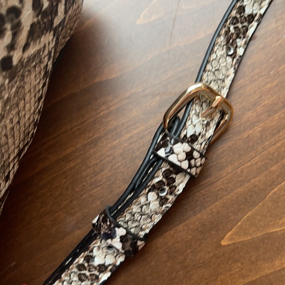 NWT GUESS snakeskin purse and wallet set - Picture 6 of 10